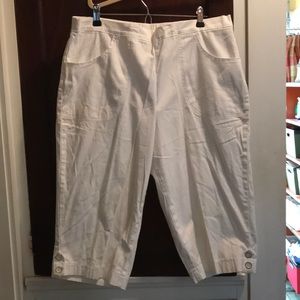 Super cute white petal pushers by Just My Size, 2X